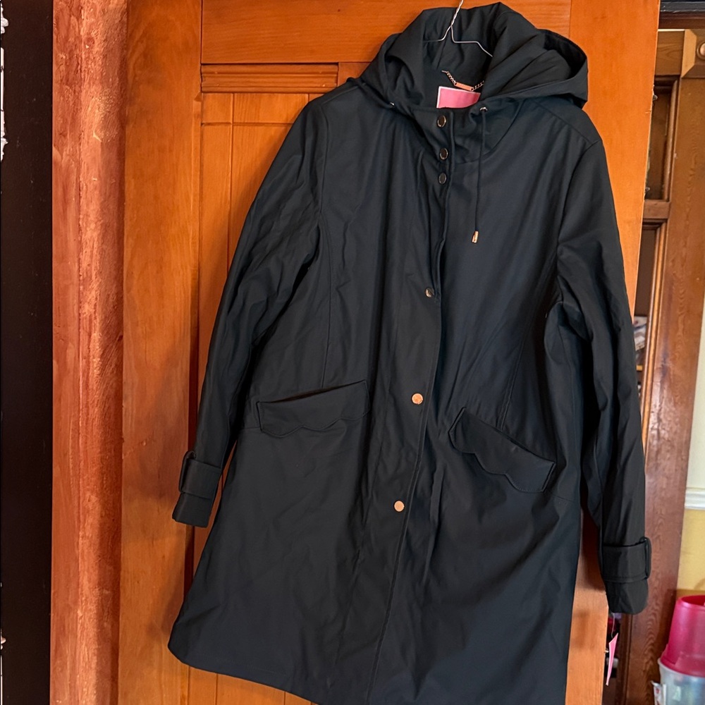 kate spade deep pine  Green scallop pocket raincoat NWT